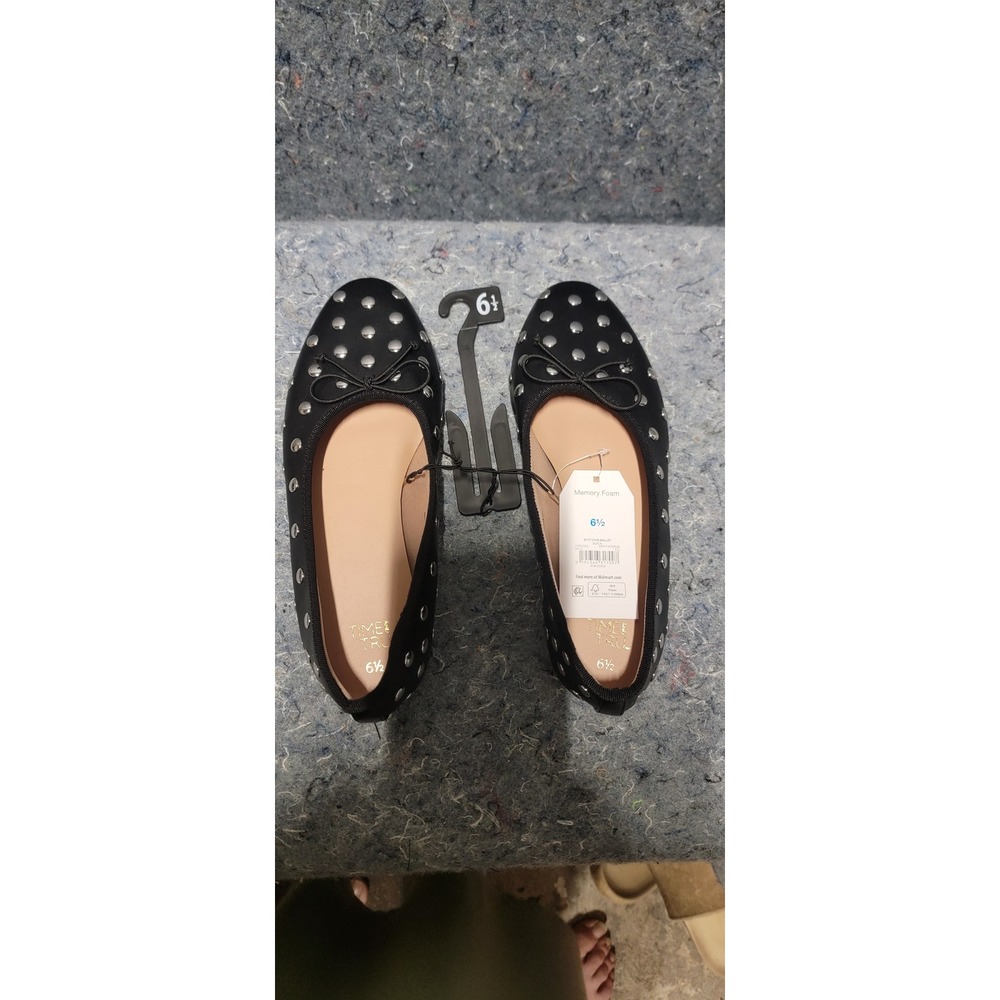 Time‎ & Tru Women's Memory Foam Stud Ballet Black Shoes Size 6 1/2 NWT